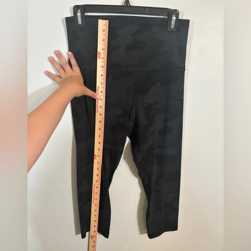 Lululemon Wunder Under High Rise Crop 21” Leggings Black Camo Size 10